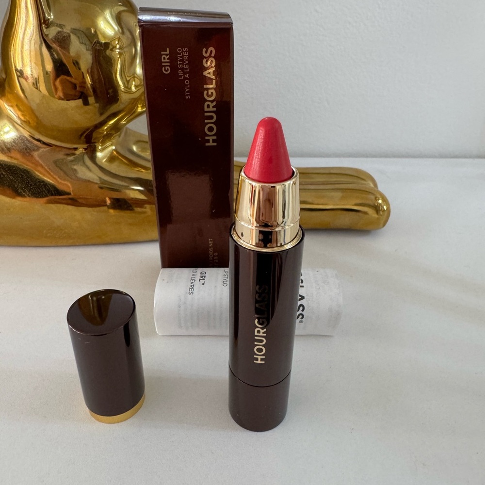 Hourglass Girl Lip Stylo - COLOR LEADER